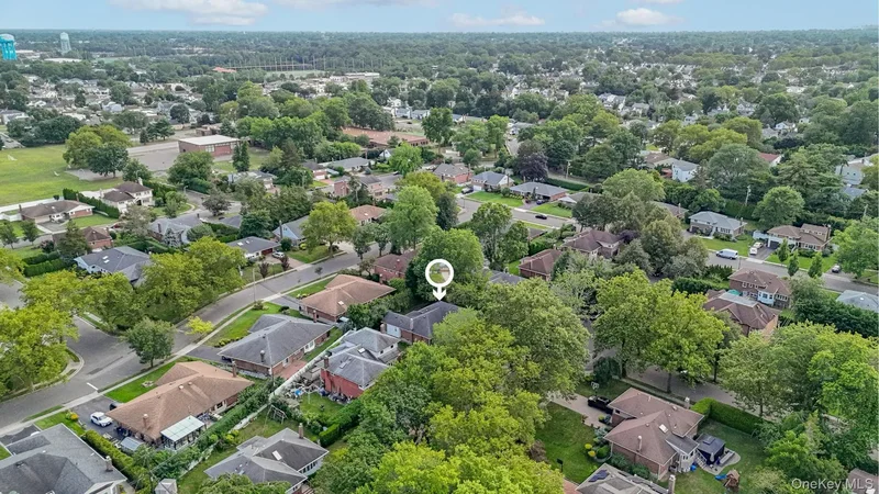 216 Birch Drive, New Hyde Park, NY 11040, New Hyde Park, New York, United States. - Photo 26