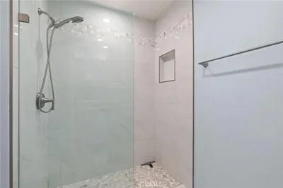 Thumbnail 42