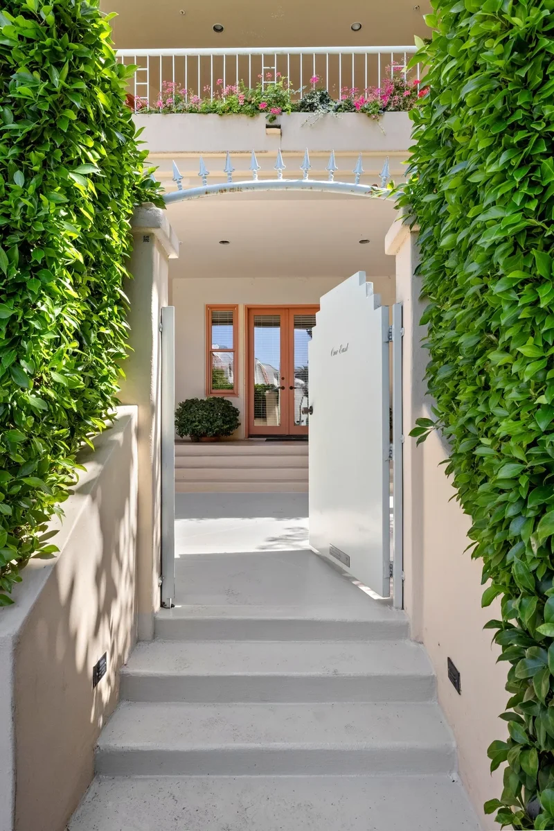 603 Ocean Avenue 1East, Santa Monica, CA 90402, Santa Monica, California, United States. - Photo 2