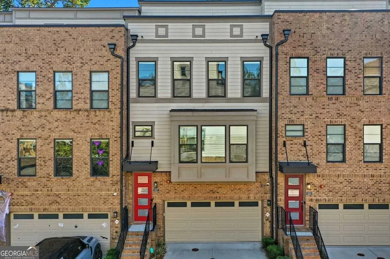 Townhouse for sale in Atlanta