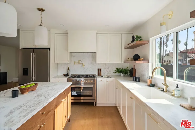 4617 10th Avenue, Los Angeles, California, United States. - Photo 10