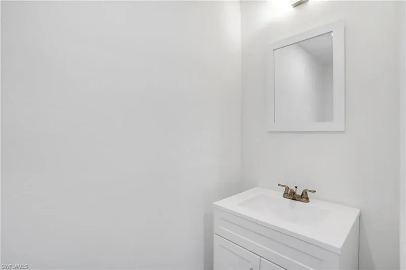 351 Jefferson CT, Fort Myers Beach, Florida, United States. - Photo 26