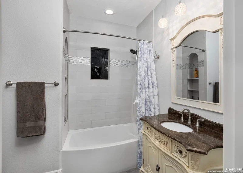 2219 Clubs Dr, Boerne, TX 78006, Boerne, Texas, United States. - Photo 46