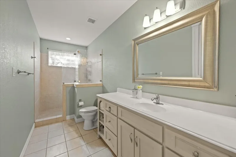 7613 Eagle Ridge Circle, Fort Worth, TX 76179, Fort Worth, Texas, United States. - Photo 35