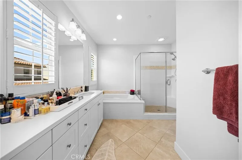 63 Birmingham, Irvine, CA 92620, Irvine, California, United States. - Photo 18