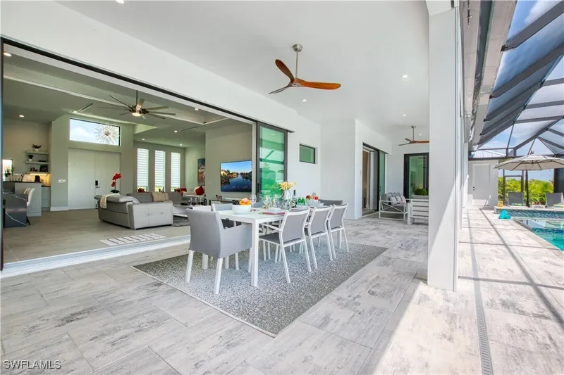 Single Family Residence in Cape Coral