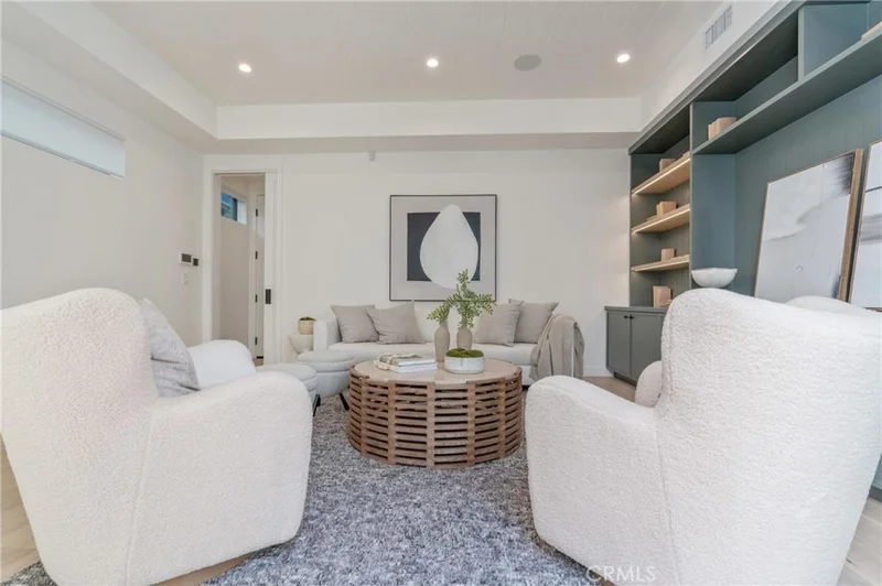 11825 Tennessee Avenue, Los Angeles, California, United States. - Photo 17