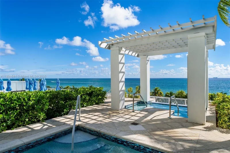 4391 Collins Ave 512, Miami Beach, Florida, United States. - Photo 7