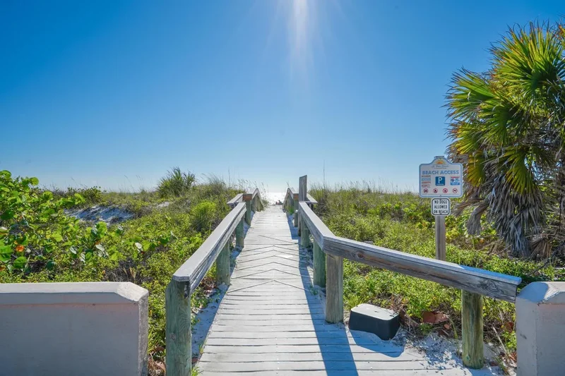 108 14TH AVENUE #3, St. Pete Beach, Florida, United States. - Photo 27