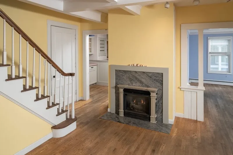 3 Bedrooms Single Family Detached