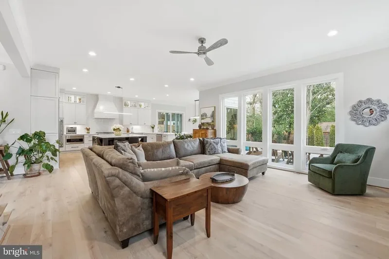 311 ALBRECHT CIR CIRCLE SW, VIENNA, VA 22180, Vienna, Virginia, United States. - Photo 6