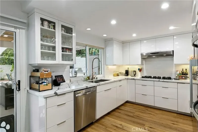 24411 Highlander Road, Bell Canyon, California, United States. - Photo 23