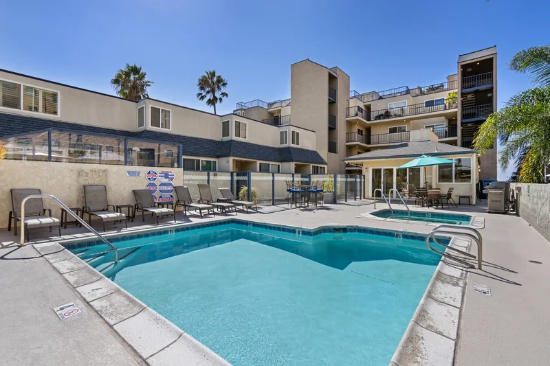 1 3rd Place 2, Long Beach, CA 90802, Signal Hill, California, United States. - Photo 19