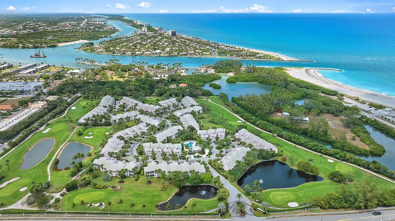 2608 Fairway Drive N, Jupiter, Florida, United States. - Photo 7
