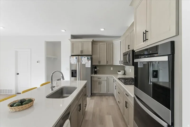 4896 S SNARR HAVEN CT W, Taylorsville, Utah, United States. - Photo 40