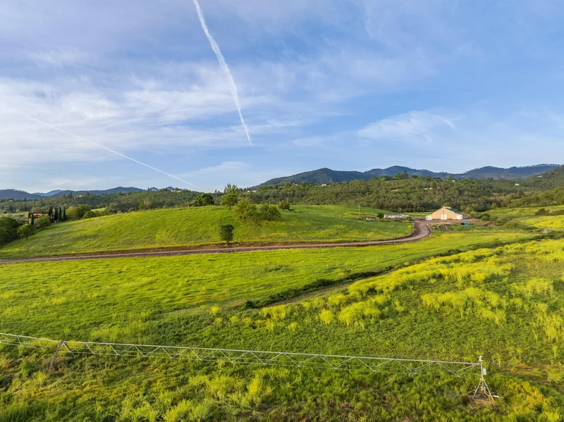 939 Carpenter Hill, Medford, OR, 97501, USA, Medford, Oregon, United States. - Photo 14