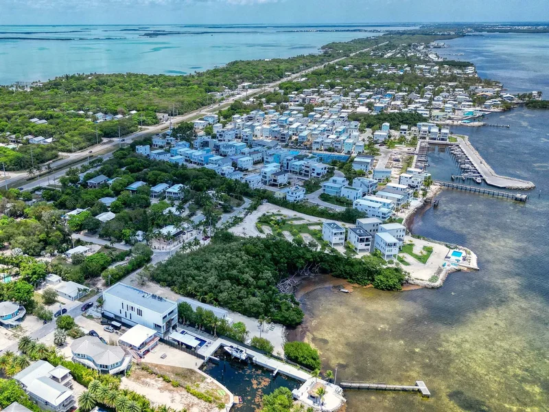 16 Seaside Avenue, Key Largo, FL 33037, Key Largo, Florida, United States. - Photo 92