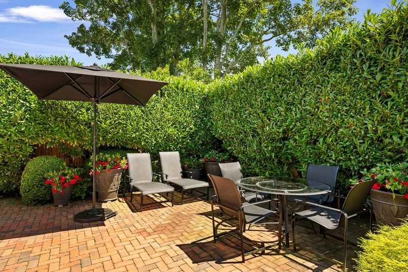Miller Lane, East Hampton, New York, United States. - Photo 17