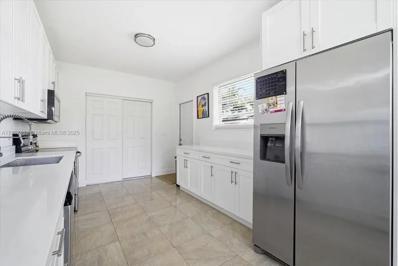 10845 Peachtree Dr, Miami, Florida, United States. - Photo 5