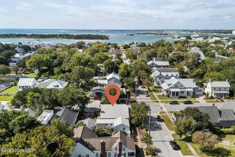 301 Broad Street, Beaufort, NC 28516, Beaufort, North Carolina, United States. - Photo 33
