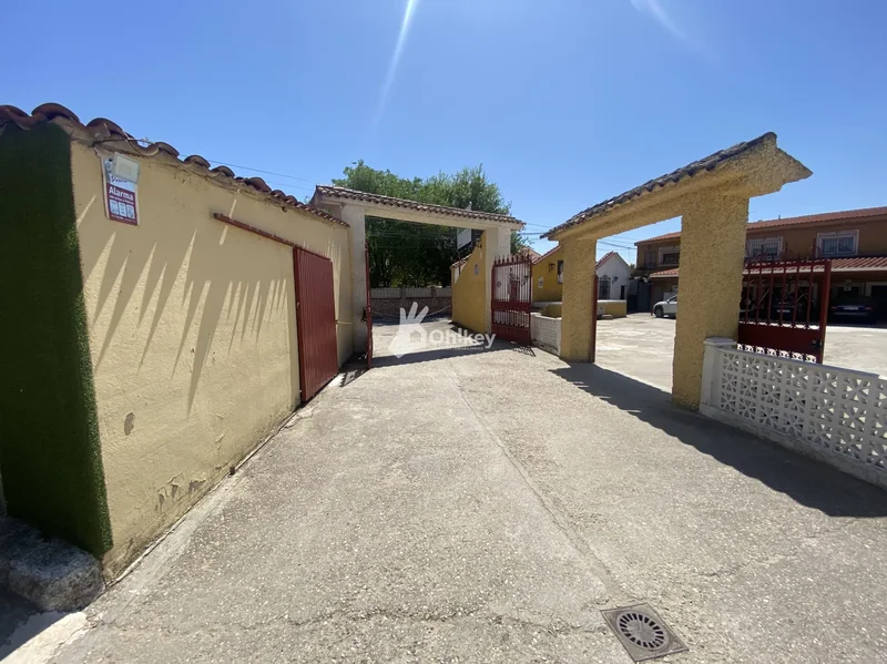 Avenida de los Cisneros, 18, Yeles, Castile-La Mancha, Spain. - Photo 165