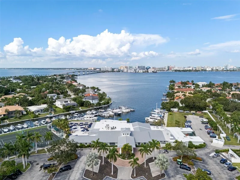 355 W ROYAL FLAMINGO DRIVE, SARASOTA, FL 34236, Sarasota, Florida, United States. - Photo 58