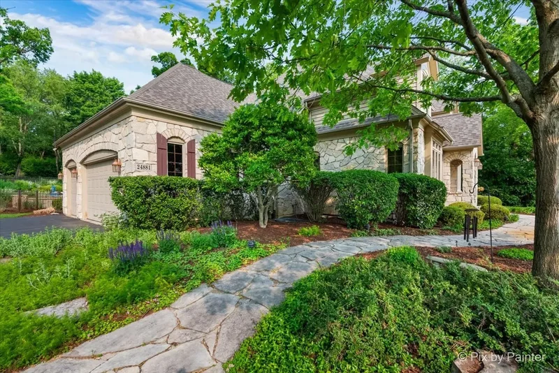 24881 N Black Walnut Terrace, Cary, Illinois, United States. - Photo 47