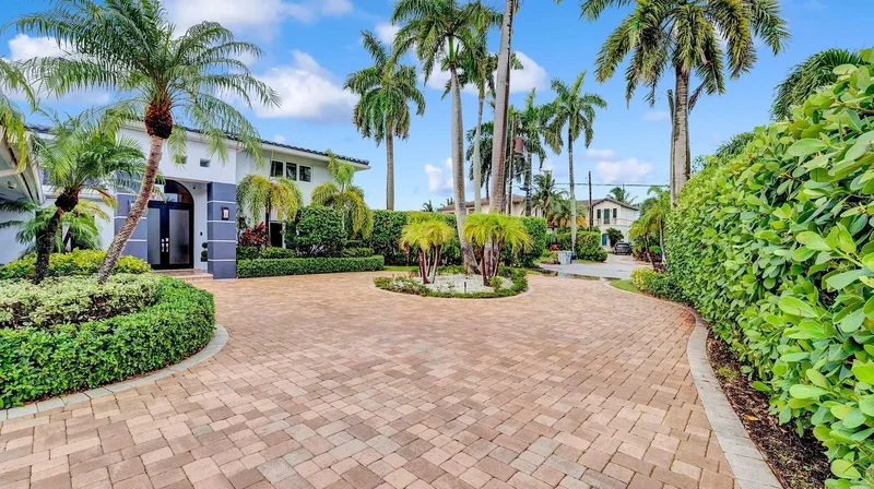 2593 SE 9 Street, Hillsboro Beach, Florida, United States. - Photo 16
