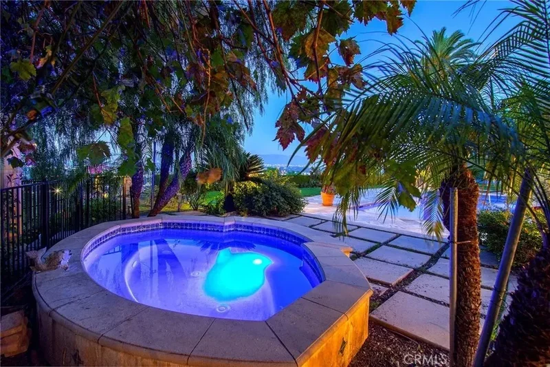 18933 La Montana Place, Los Angeles, California, United States. - Photo 54