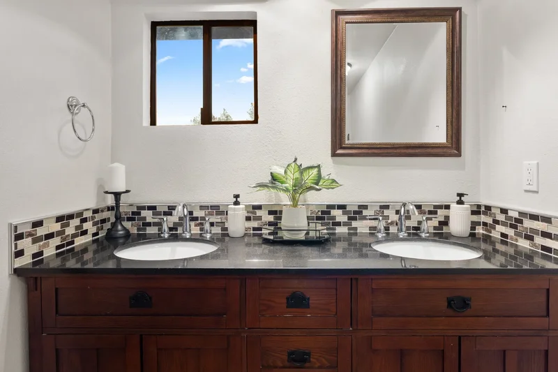 19606 Fish Hill Lane , Redding, CA 96003, Redding, California, United States. - Photo 16