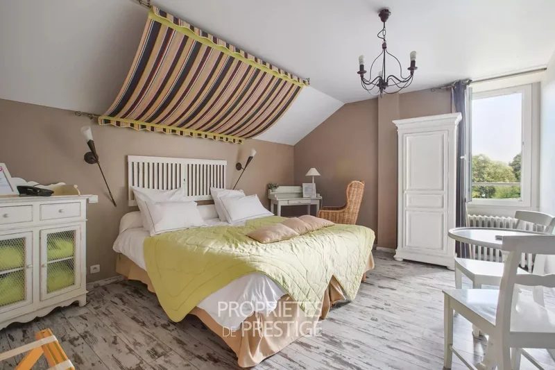 Saint-Rémy-lès-Chevreuse, Île-de-France, France. - Photo 11