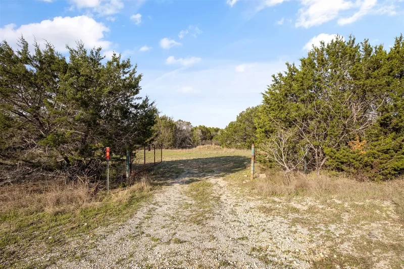 2516 County Road 328, Glen Rose, TX 76043, Glen Rose, Texas, United States. - Photo 11