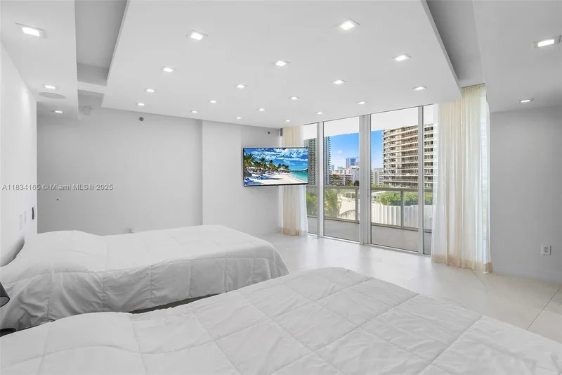 450 Alton Rd 901-902, Miami Beach, Florida, United States. - Photo 50