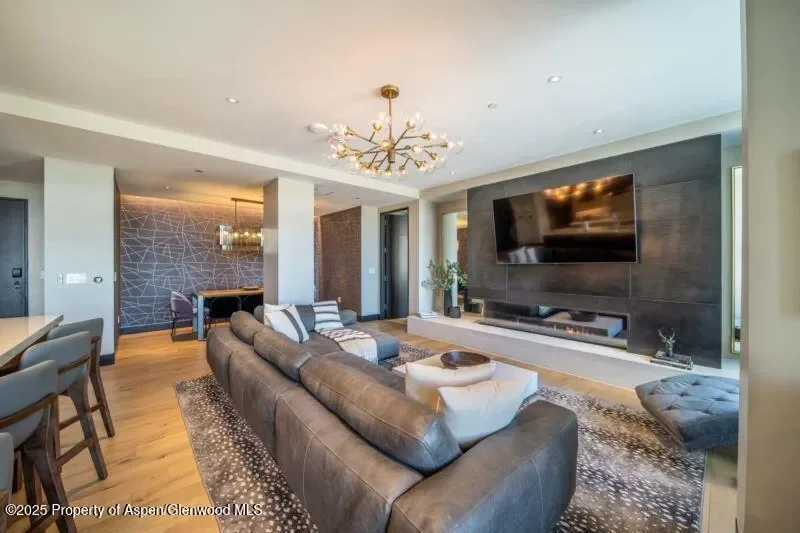 77 Wood Road 303, Aspen, Colorado, United States. - Photo 12