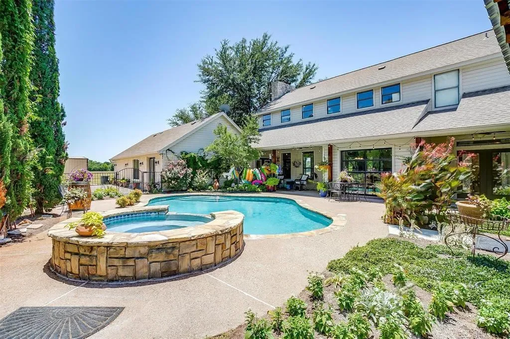 819 Old Annetta Road, Aledo, Texas, United States. - Photo 32