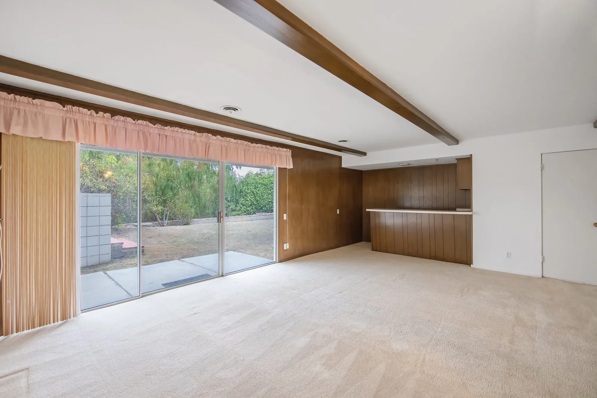 23325 Bessemer Street, Woodland Hills, CA 91367, Los Angeles, California, United States. - Photo 22