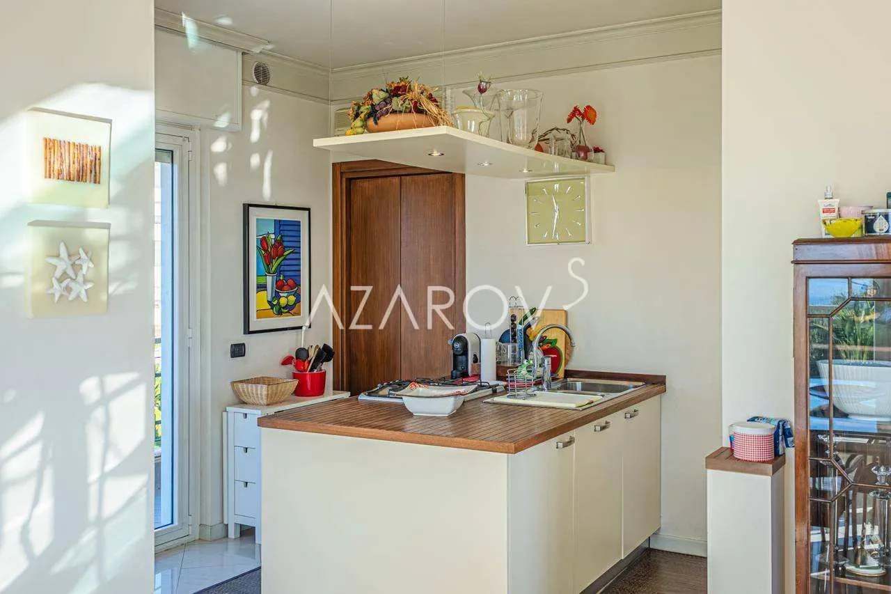 Gallery photo 12