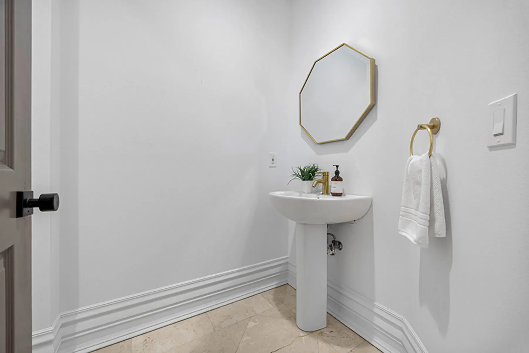Gallery photo 4