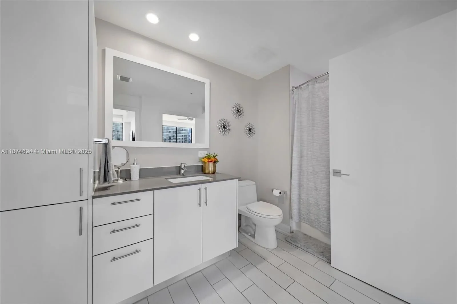 999 SW 1st Ave 1903, Miami, Florida, United States. - Photo 15