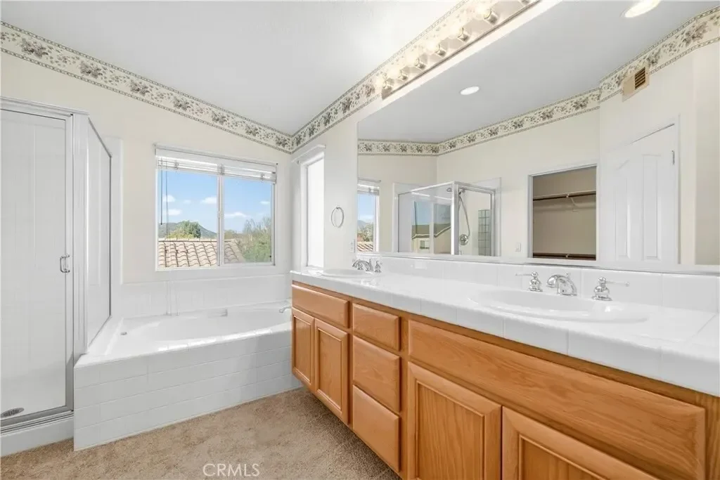 660 Camino De La Luz, Thousand Oaks, California, United States. - Photo 2