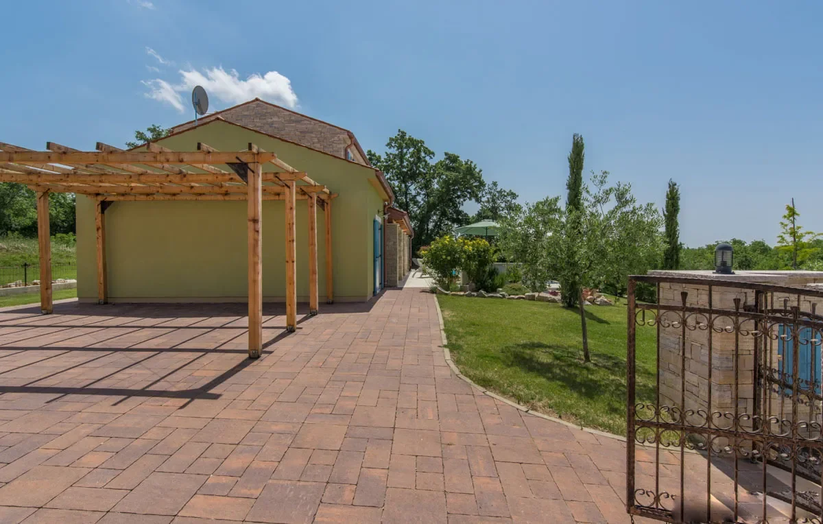 Property photo 9