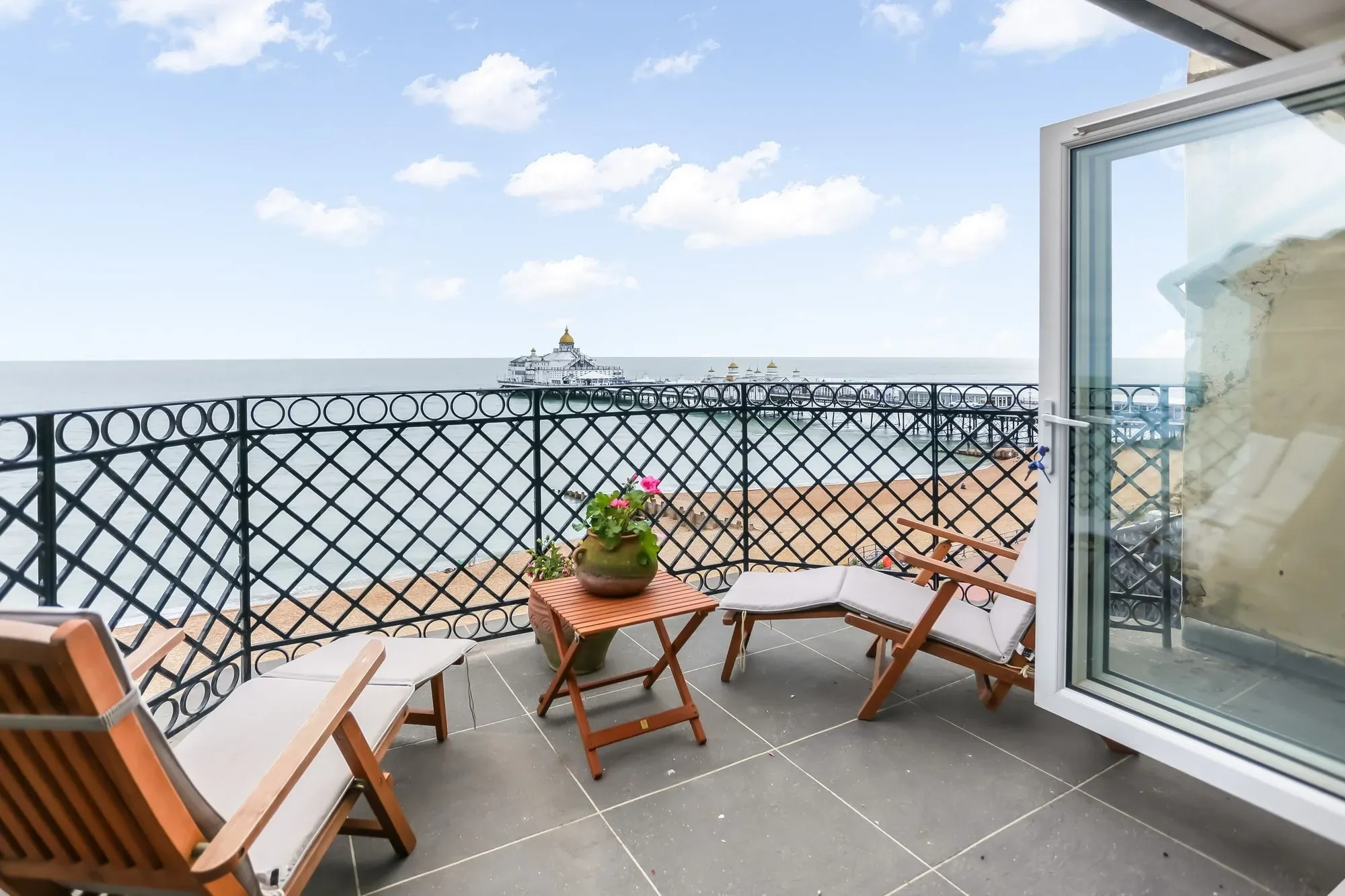 Eastbourne, Eastbourne, England, United Kingdom. - Photo 22