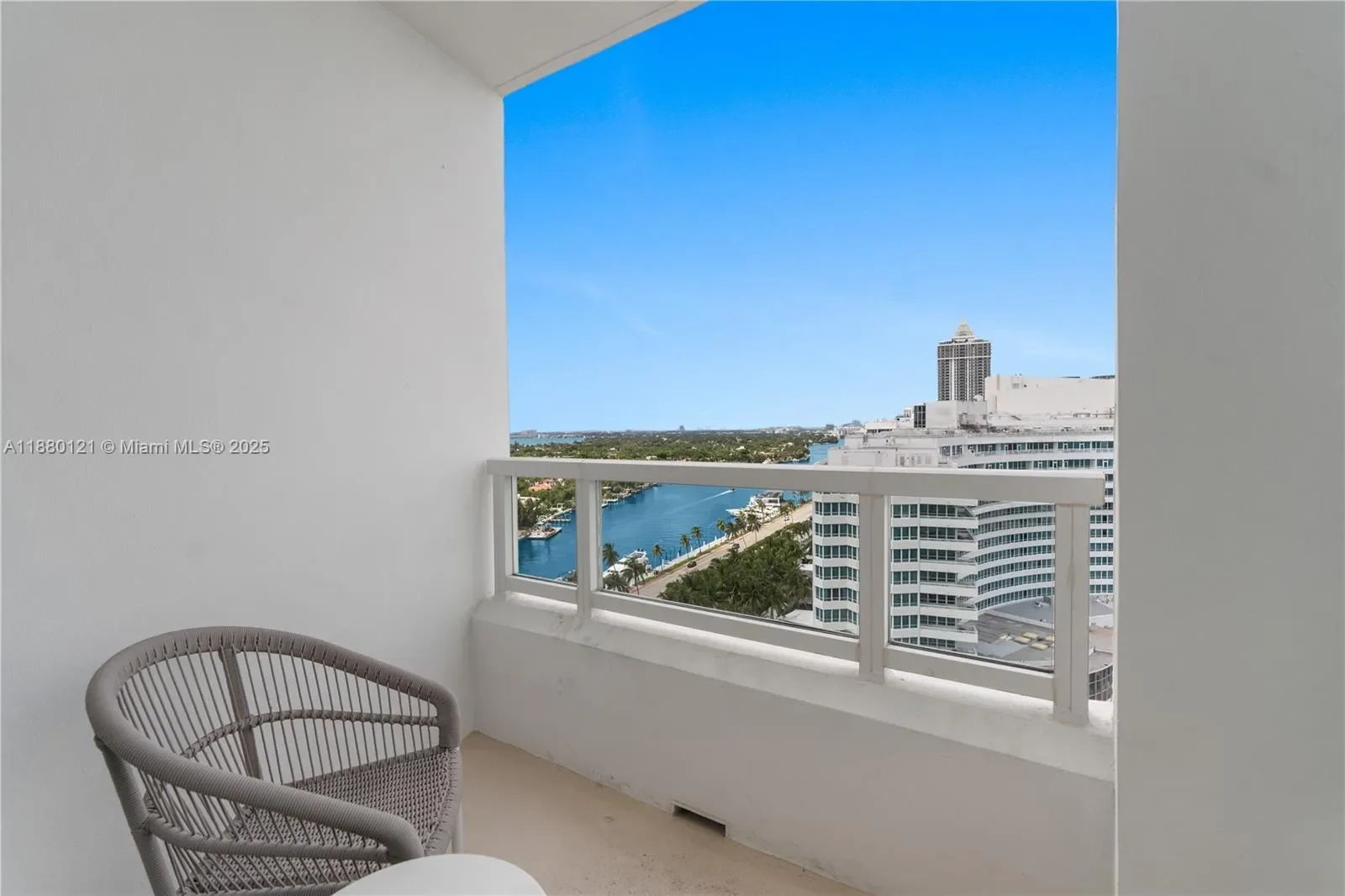 4401 Collins Ave 1703, Miami Beach, Florida, United States. - Photo 4