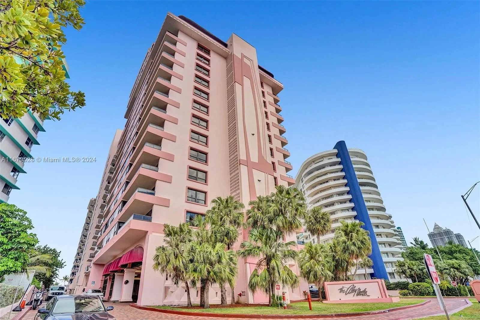 5225 Collins Ave PH7, Miami Beach, Florida, United States. - Photo 43