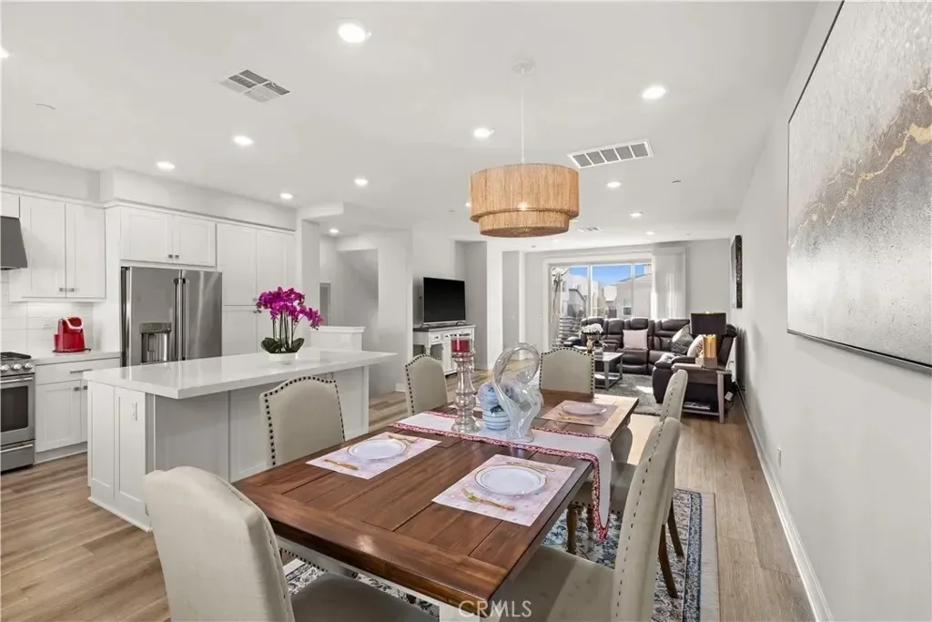 202 Keeper, Irvine, California, United States. - Photo 13