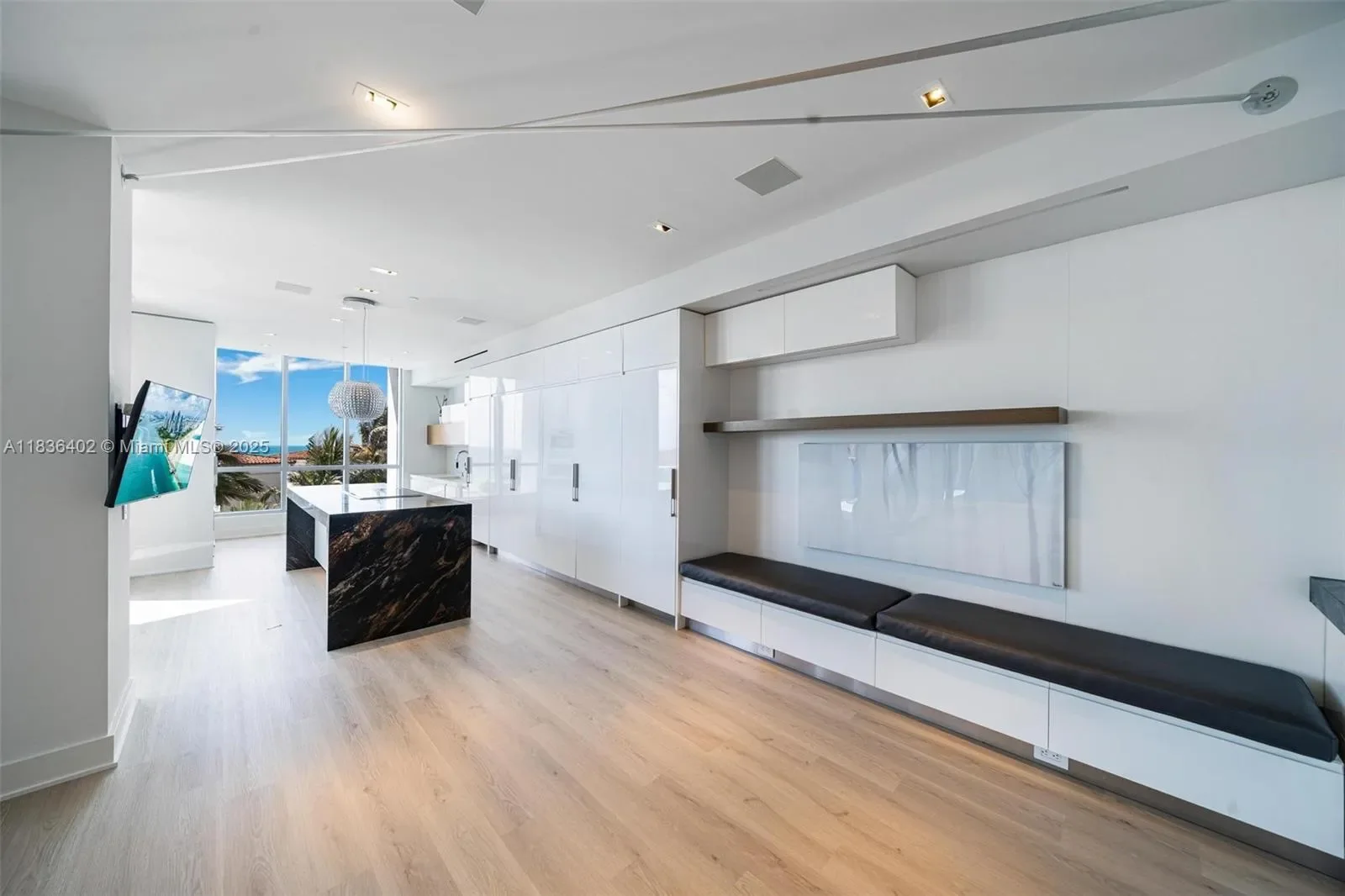 Gallery photo 3