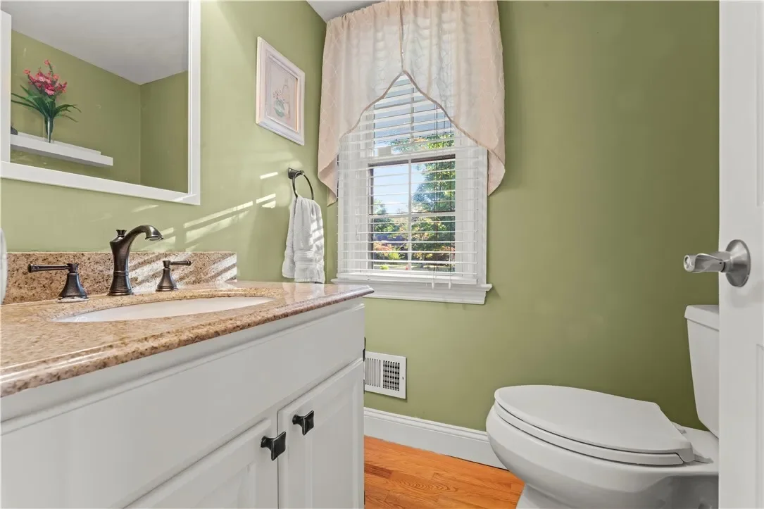 203 King Richard, Mcmurray, PA 15317, Canonsburg, Pennsylvania, United States. - Photo 29