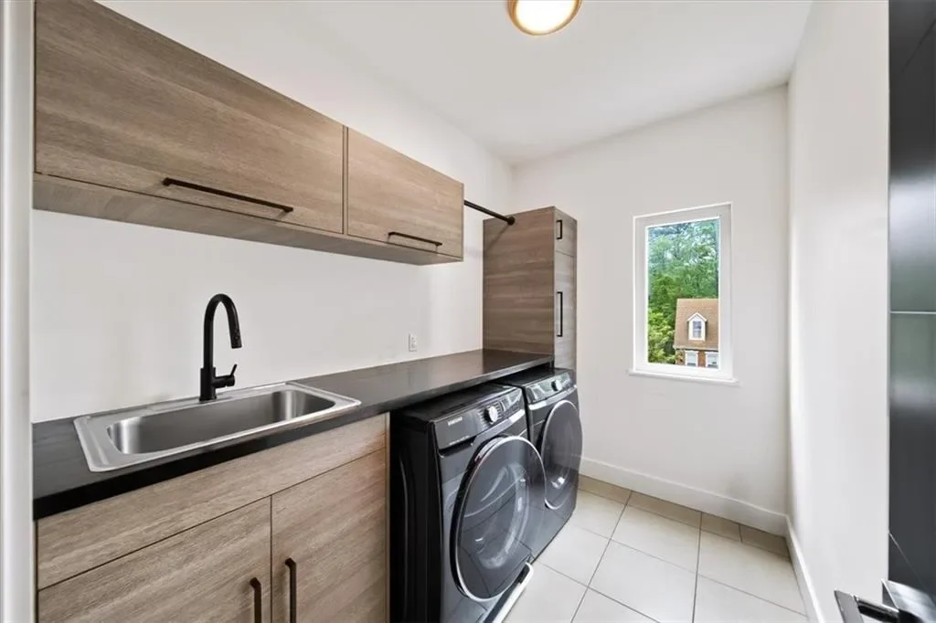 2220 Meadowvale Drive NE, Atlanta, GA 30345, Atlanta, Georgia, United States. - Photo 30