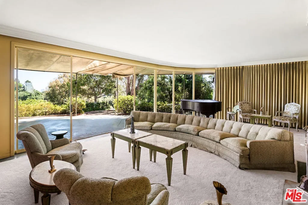 10934 Bellagio Road, Los Angeles, California, United States. - Photo 13