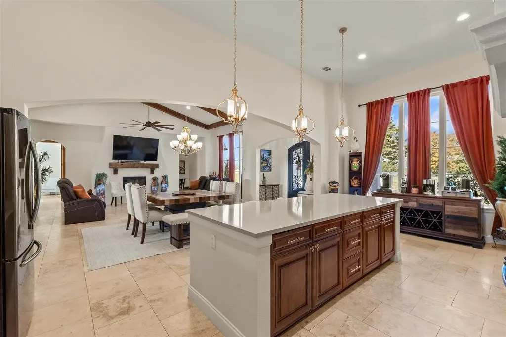 313 Cedar Creek Landing Lane, Mabank, Texas, United States. - Photo 8